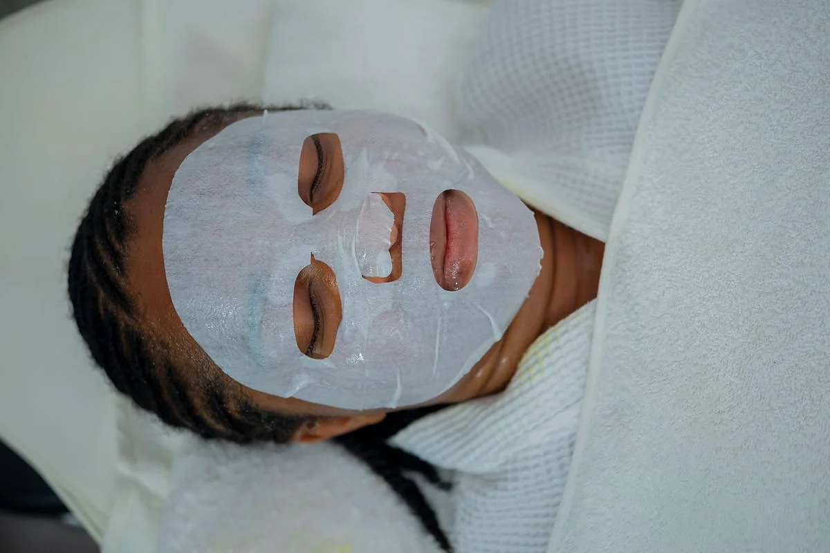 Gesichtspflege mit Maske